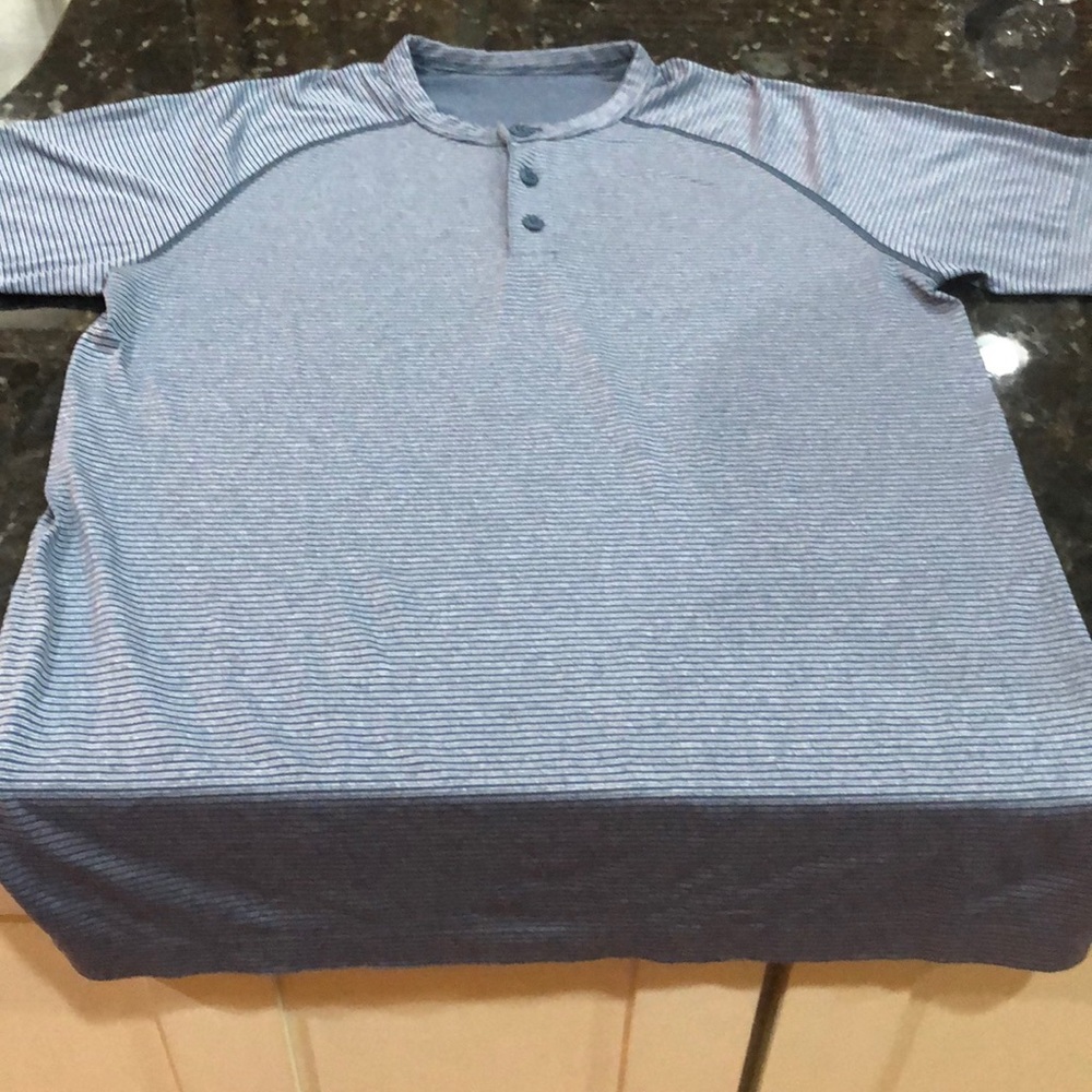 Metal Vent tech short sleeve Henley